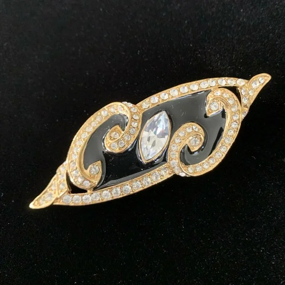 Vintage Crown Trifari Brooch - Picture 5 of 8